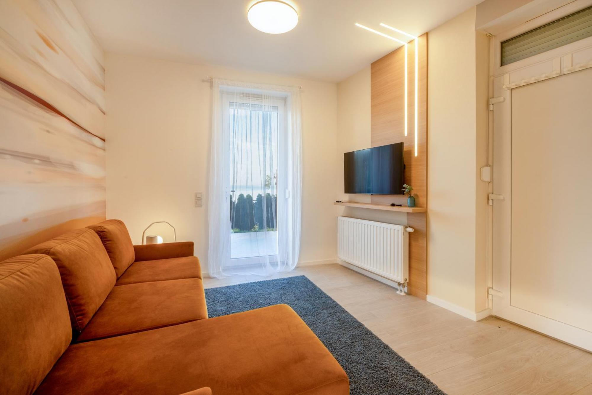 Myflat Club 218 Garden Wellness Apartments Шиофок Экстерьер фото