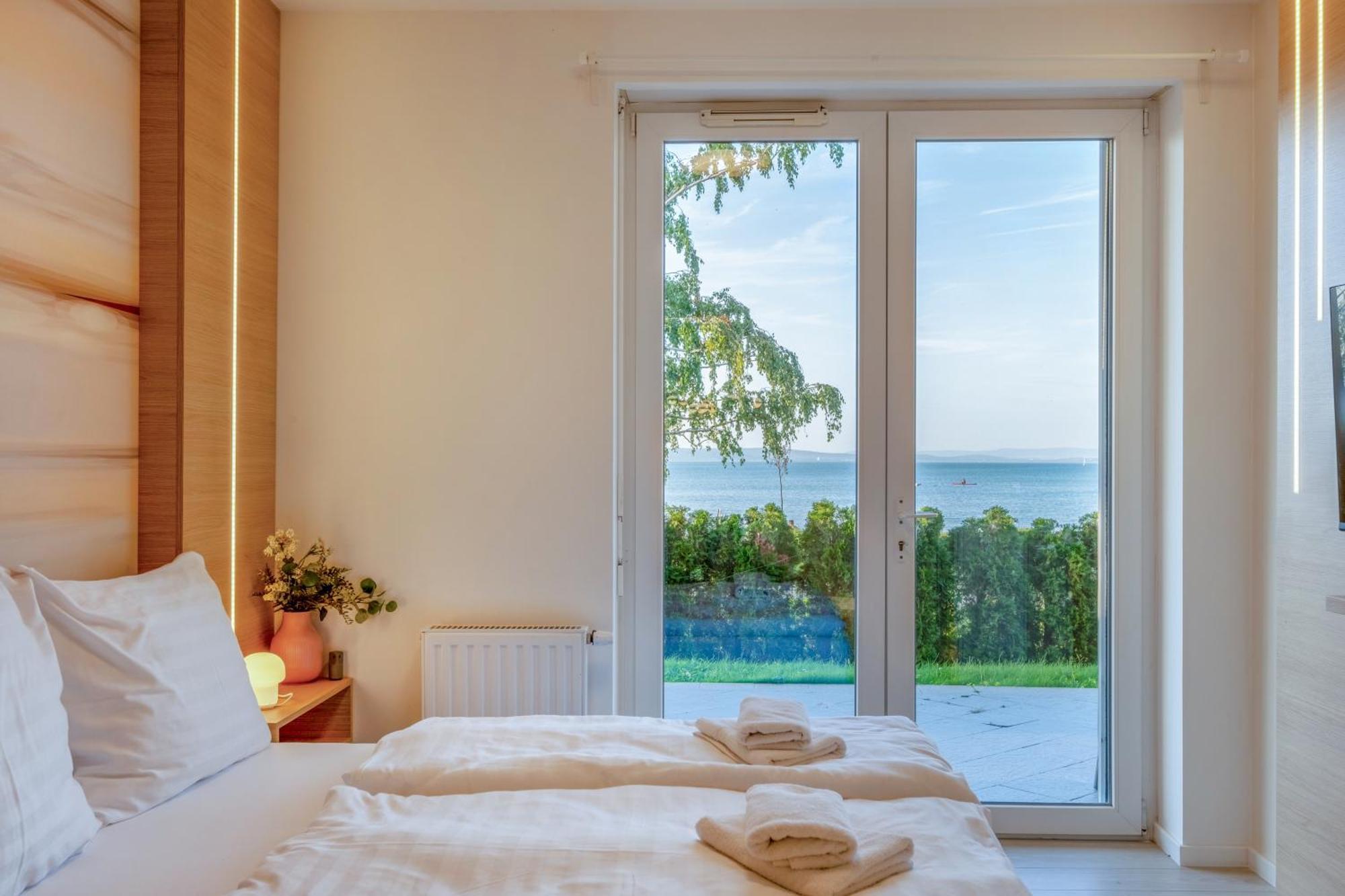 Myflat Club 218 Garden Wellness Apartments Шиофок Экстерьер фото