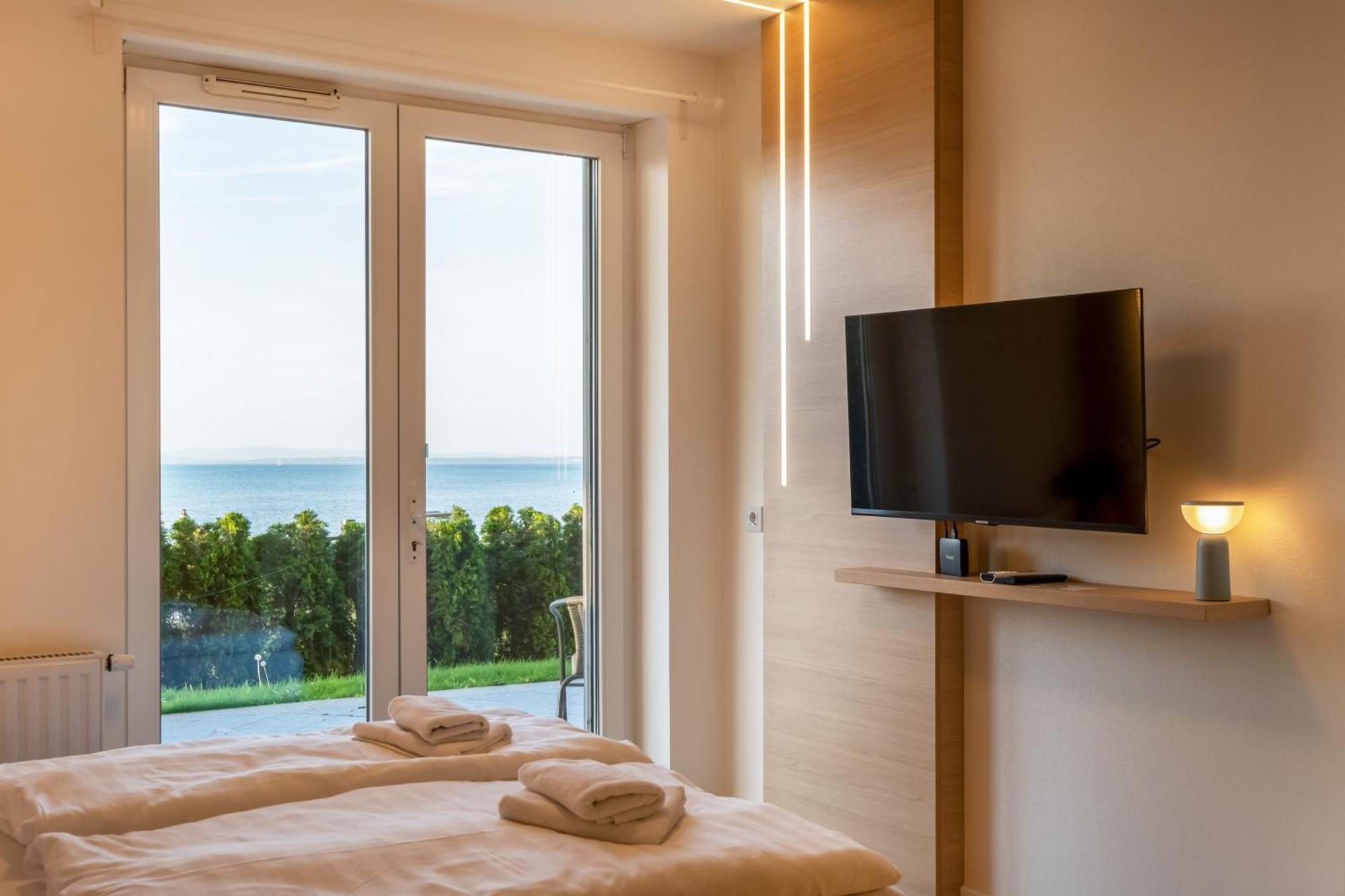 Myflat Club 218 Garden Wellness Apartments Шиофок Экстерьер фото