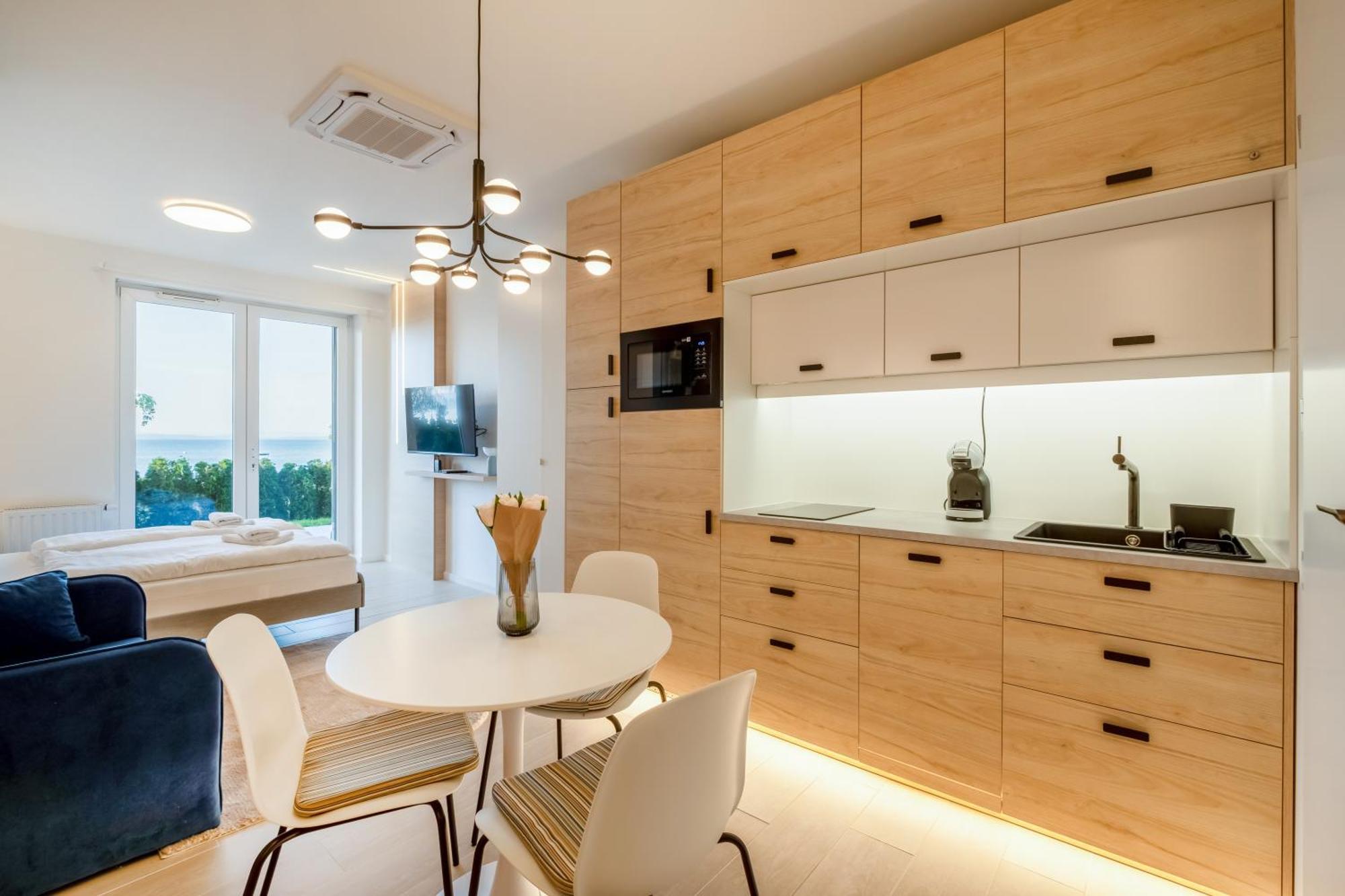 Myflat Club 218 Garden Wellness Apartments Шиофок Экстерьер фото
